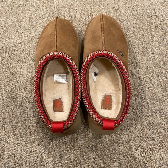 New Ugg Women’s Tazz Slipper in Chestnut - Picture 3 of 3